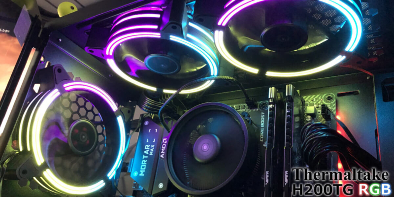 RGBファンが設置された自作PCの内部